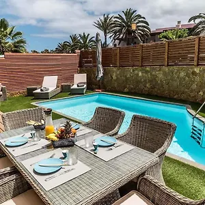 Villa Paradise House: Piscina Privada, Playa 100m, Corralejo
